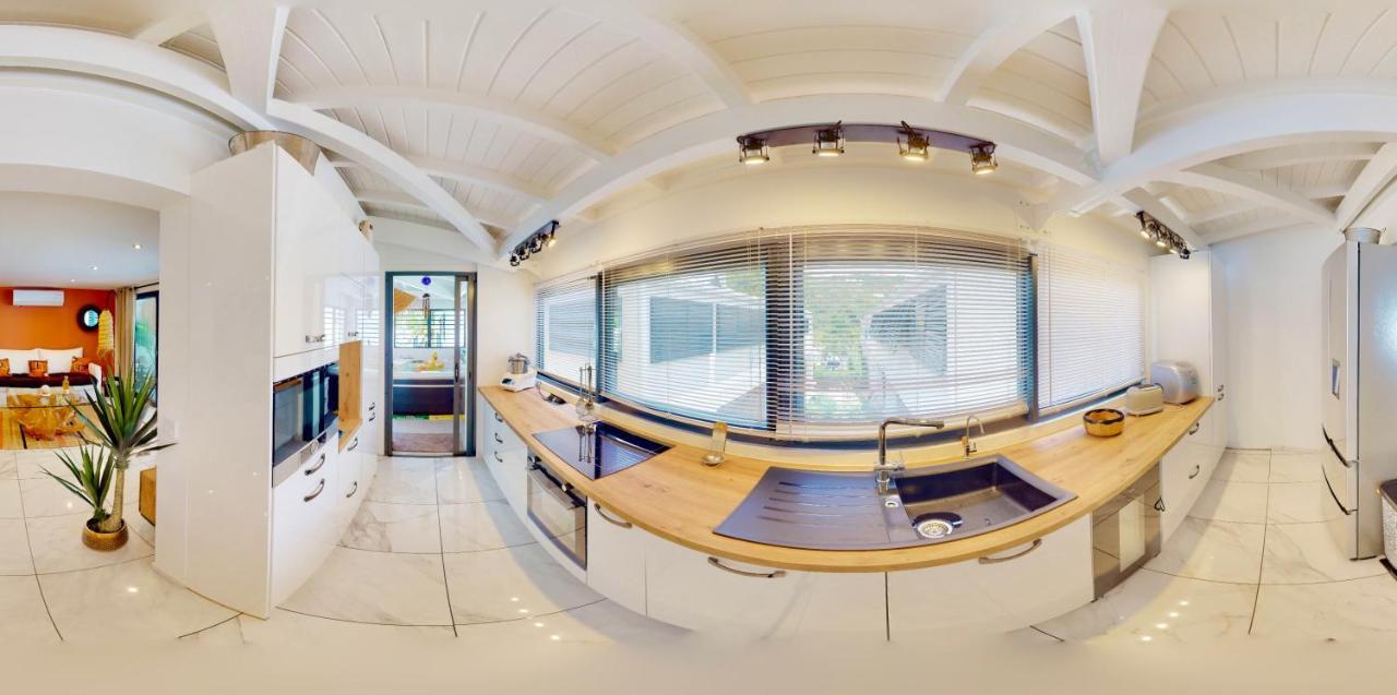 Marina, Spa & Sun - 2 Bedrooms - Luxury Apartment Anse Marcel Esterno foto