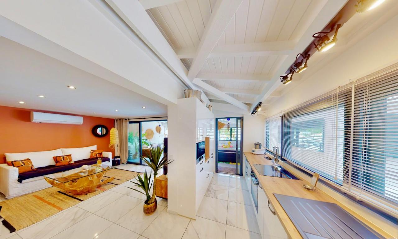 Marina, Spa & Sun - 2 Bedrooms - Luxury Apartment Anse Marcel Esterno foto